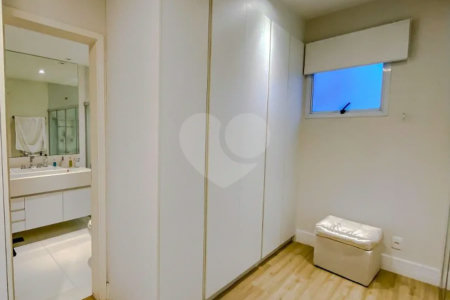 Cond Grand Boulevard. Apartamento na móoca com 228m2 sendo 3 suites 4 vagas, Estuda Permuta.