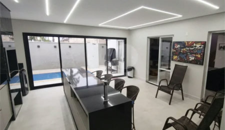 Casa à venda com 3 quartos, sendo 2 suítes, no condomínio Nature Village 1, Jundiaí - SP