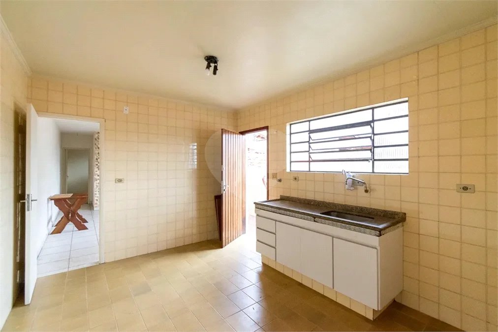 Casa à venda com 200m², 4 quartos e 2 vagas