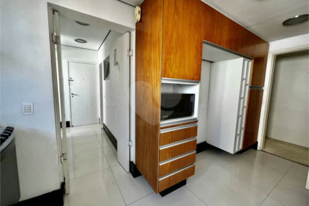 Apartamento de alto padrão à venda no Campo Belo – 214 m² | 4 dormitórios | 3 suítes | 4 vagas