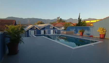 Casa à venda com 4 quartos, sendo 3 suítes, em Morada da Praia, Bertioga, SP