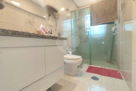 Excelente imóvel para locação comercial com 220m² e vaga no Anália Franco !!