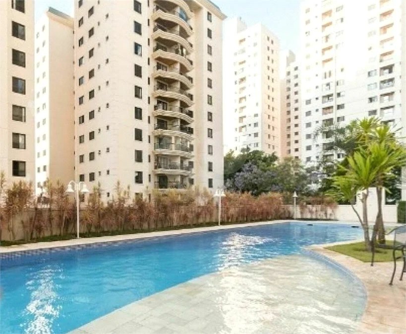 Excelente apartamento de 3 dormitórios, sendo uma Suíte e 2 vagas de garagem.