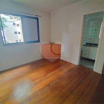 Apartamento na Saúde - 2 quartos com 1 suíte, varanda e 2 vagas