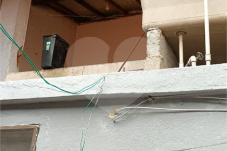Casa Térrea 2 Dormitórios com 1 Vaga de Garagem Próxima à Estação São Lucas – Excelente Oportunidade para Morar ou Investir.