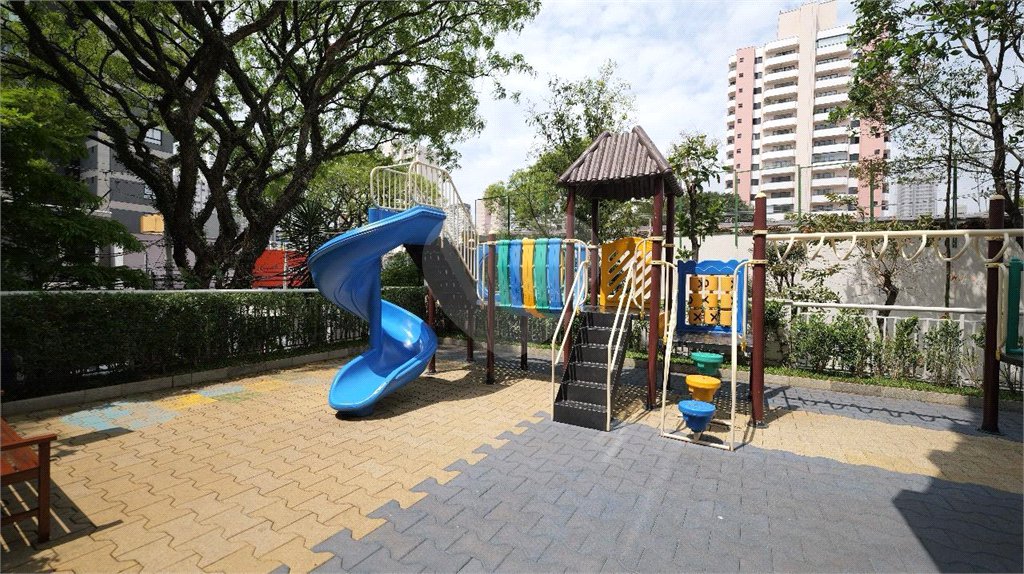 Apartamento á venda - Vila Olímpia