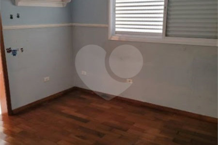 Casa térrea à venda 350m² - Saúde