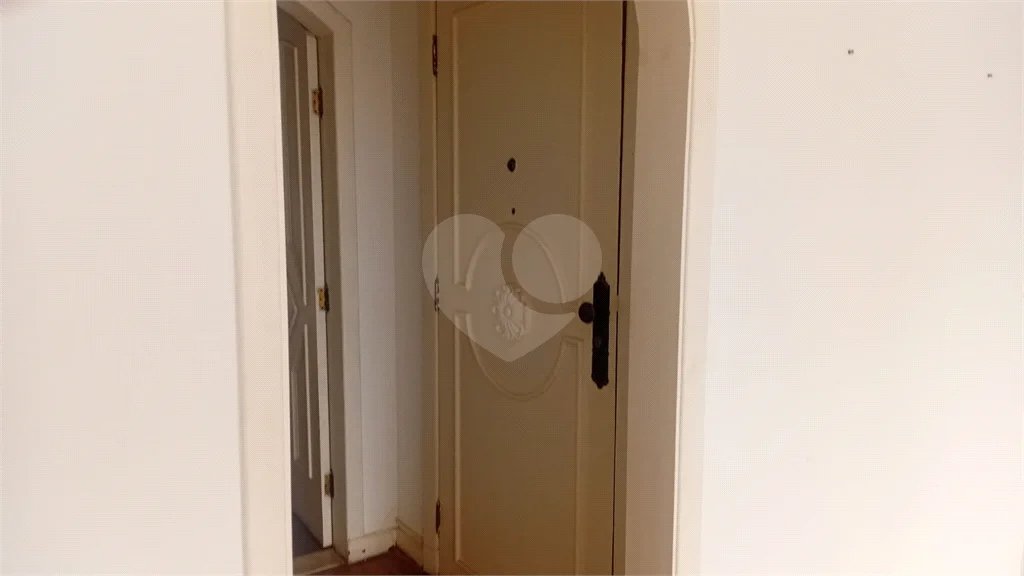 Apartamento à venda no Boqueirão, 3 quartos (2 suítes), garagem