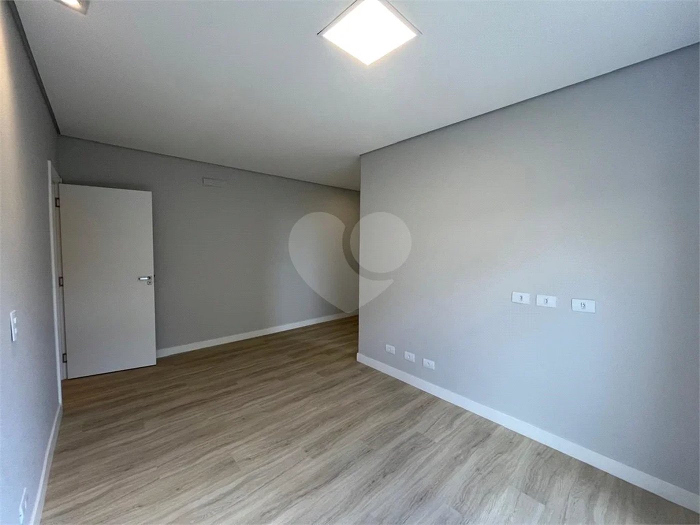 Excelente Casa Plana no Condomínio Bela Vista