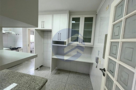 Apartamento à venda ou para alugar com 3 quartos, sendo 3 suítes, em Morumbi, São Paulo - SP