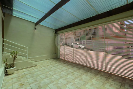 Casa à Venda em São Caetano do Sul com 188 m², 2 Vagas e Churrasqueira.