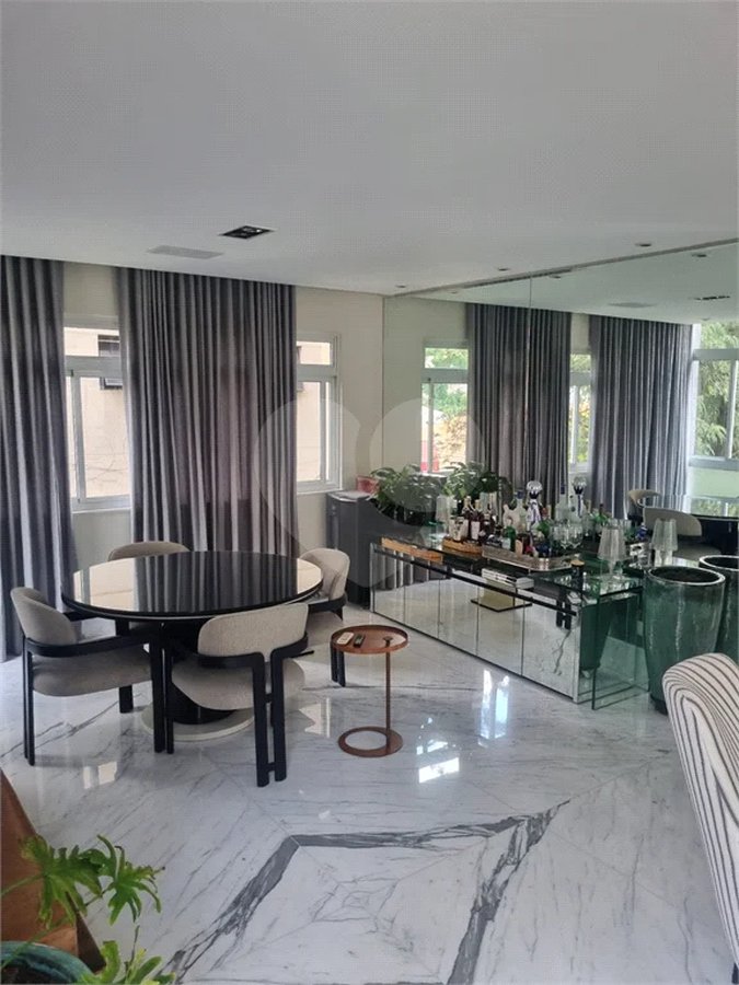 Apartamento à venda com 2 suítes em Cerqueira César, São Paulo, SP