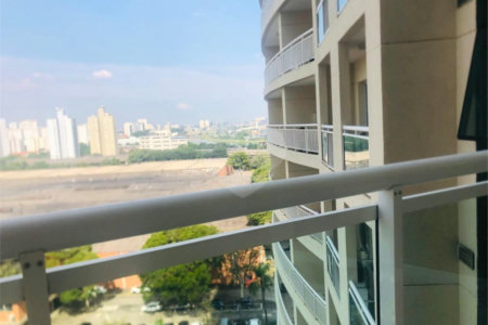 Otima sala comercial com sacada e uma vaga para auto no Nova América Office em Santo Amaro.