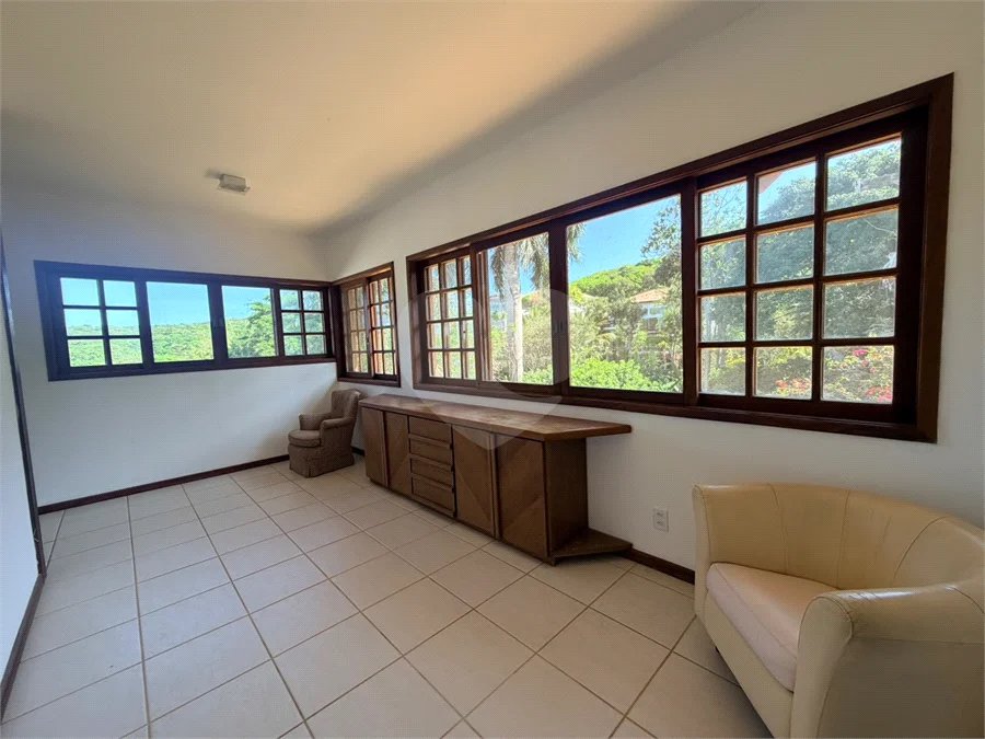 Casa à venda com 4 suítes em Ferradura, Armação dos Búzios, RJ