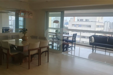 Apartamento maravilhoso na Mooca com 151m e 3 dormitórios,2 suítes e 3 vagas..