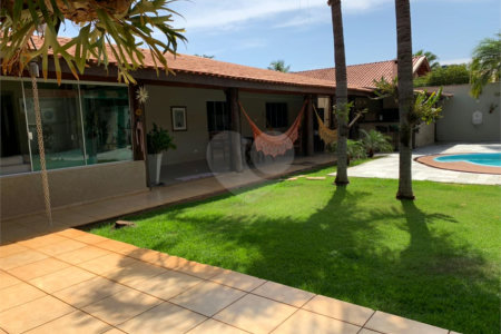 Casa à venda com 4 quartos, sendo 3 suítes, em Santos Dumont, Três Lagoas - MS