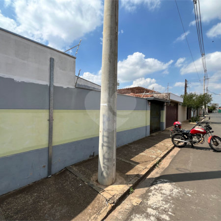 Casa a venda com 2 dormitórios na Vila São José
