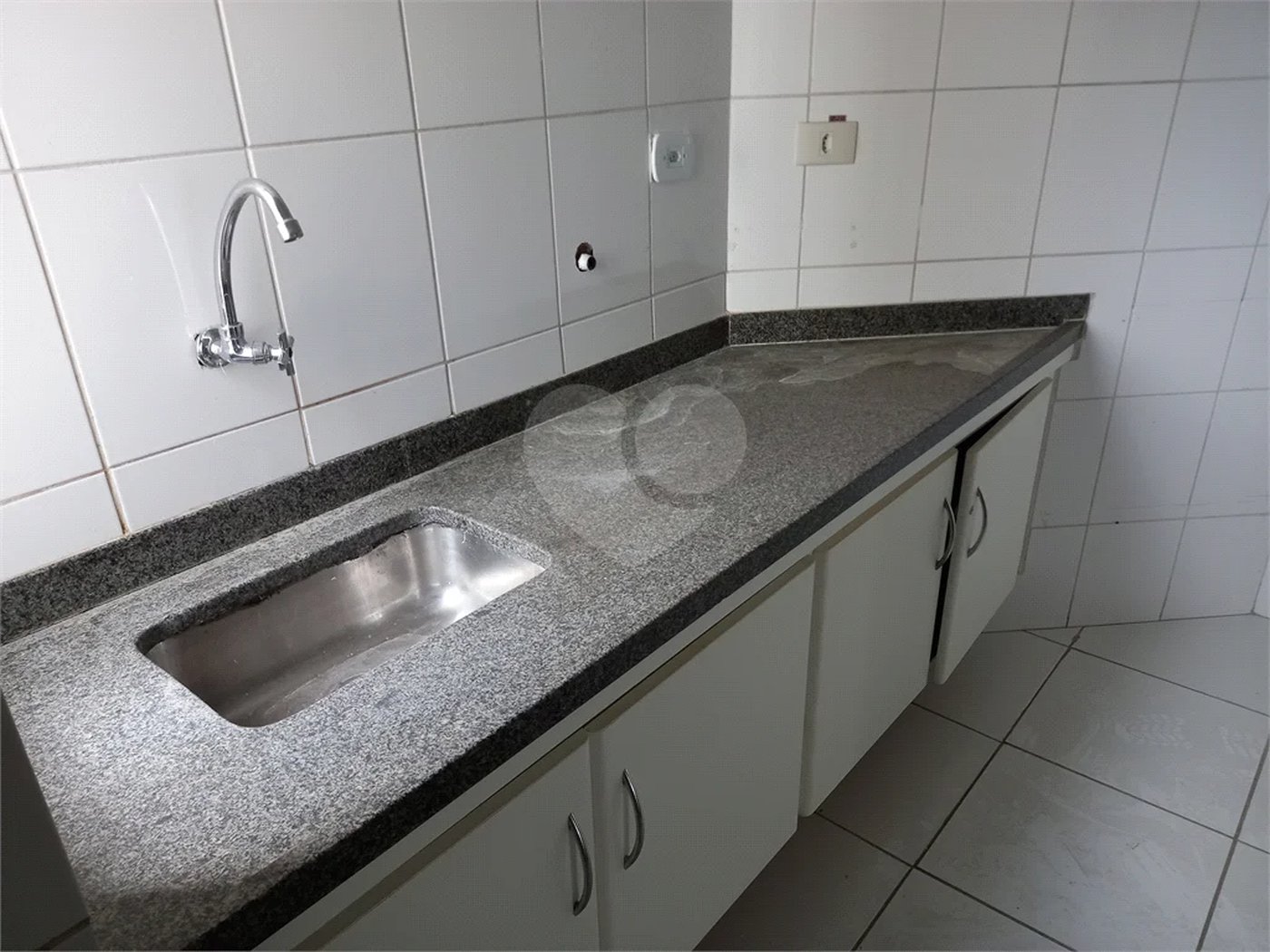 SALA COMERCIAL - BERRINI EXCELENTE PARA CONSULTÓRIOS E ESCRITÓRIO