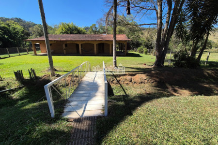 Sítio à venda com 7 alqueires, em Serra do Capetinga, Itapeva - MG