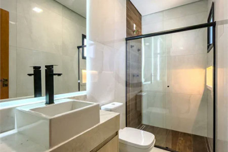 Indaiatuba - Condomínio Milano - Sobrado - 350 m² de terreno - 240 m² de área construída - 4 vagas de garagem, sendo 2 cobertas - Salas de estar e jantar integradas - 3 suítes com closet e varanda no pavimento superior - Escritório no térreo - Espaço gourmet com churrasqueira - Banheiro externo