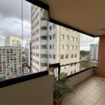 Apartamento de 107m2 no Planalto Paulista com 3 dorms, 1 suíte, 4 banheiros, 2 vagas. Estuda permuta.