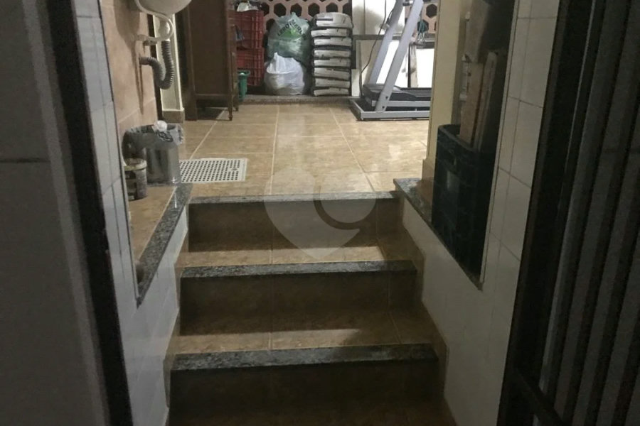 Casa à venda com 5 quartos, sendo 3 suítes, em Alto da Lapa, São Paulo, SP
