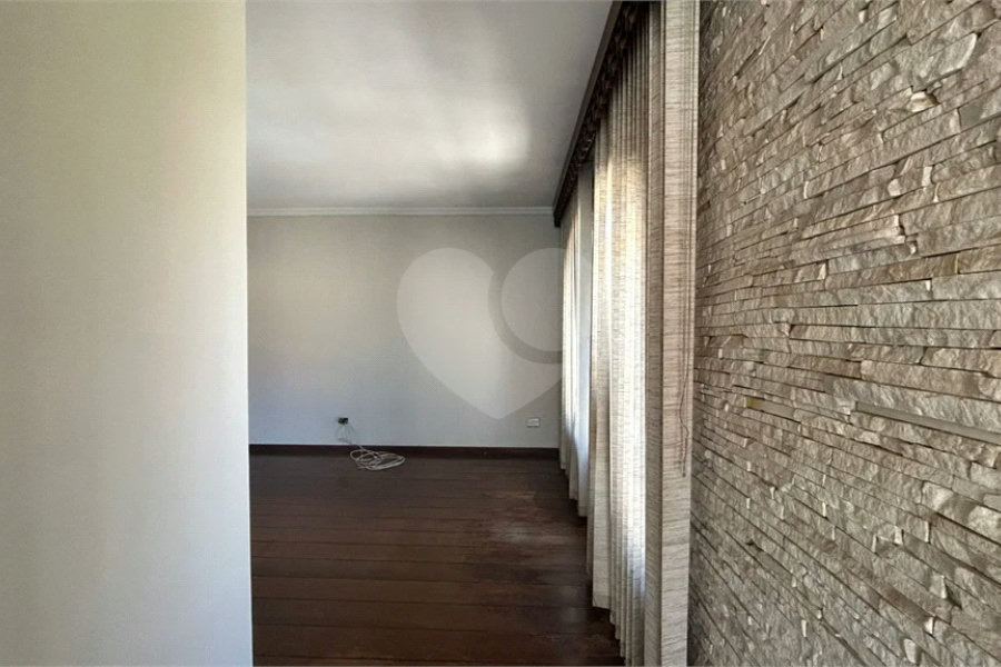 Venda Casa com 4 Dormitórios no Parque Santa Cecília