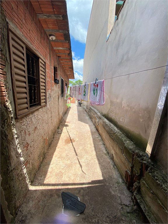 Casa Térrea com 1 dormitório.
