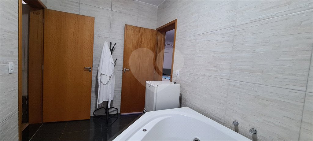 Casa térrea no Condomínio Jardim Botânico , localizado na cidade Bady Bassit/SP .
