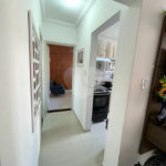 Apartamento á venda na Bela Vista com 57m² reformado e com armário embutido.