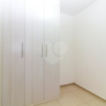 Apartamento com 02 dormitórios, sendo 1 suíte com 02 vagas de garagem