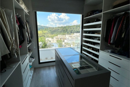 Casa a venda no Condomínio Reserva de Santa Isabel - Louveira SP.