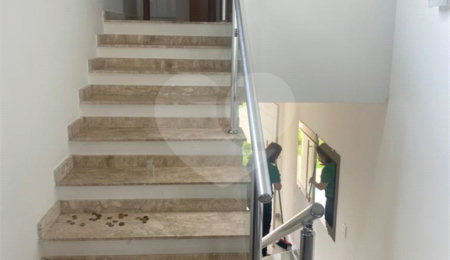 Casa à venda com 3 suítes no condomínio Santa Isabel I, Louveira - SP