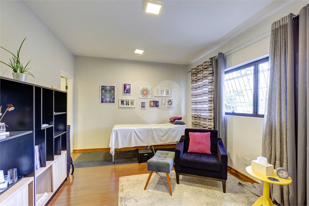 Sobrado à venda com 3 quartos, sendo 1 suíte, em Chácara Santo Antônio, São Paulo, SP