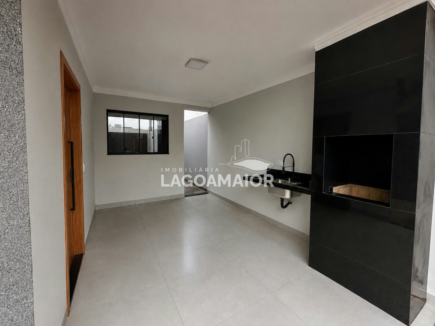 Casa à venda com 3 quartos, sendo 1 suíte, em Bela Vista da Lagoa, Três Lagoas - MS