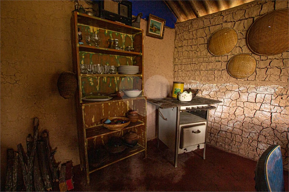 Sítio à venda com 8 quartos, sendo 4 suítes, em Taiaçupeba, Mogi das Cruzes, SP