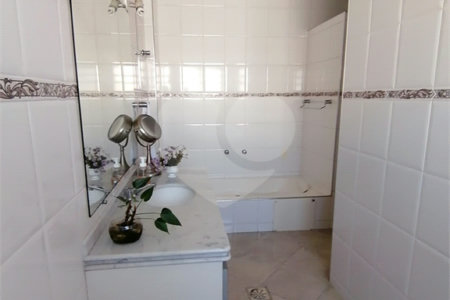 APARTAMENTO COBERTURA Á VENDA COM 200m2 ÍCONE NA BELA VISTA