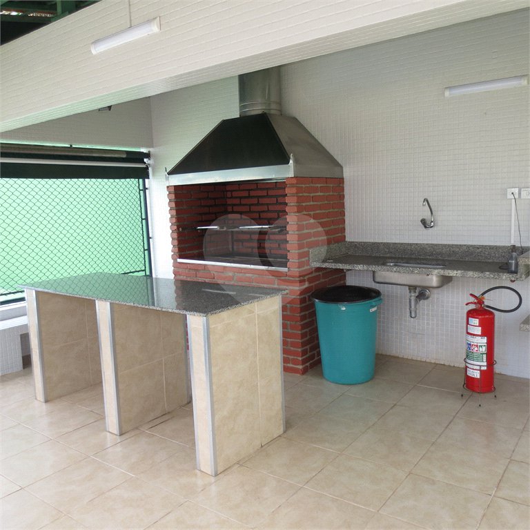 Oportunidade na Saúde - Apto Reformado c/188m2 - 3 Suítes/3 Vagas - 300 m. do metrô