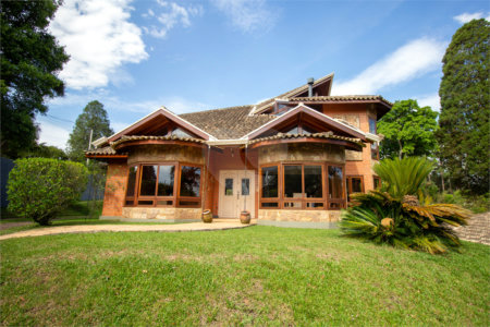 Chácara à venda em Mairinque / SP - 550m² - 04 dormitórios