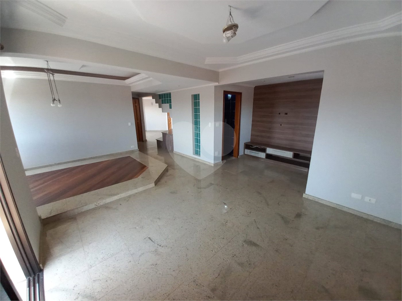 Duplex no Edifício Acapulco.