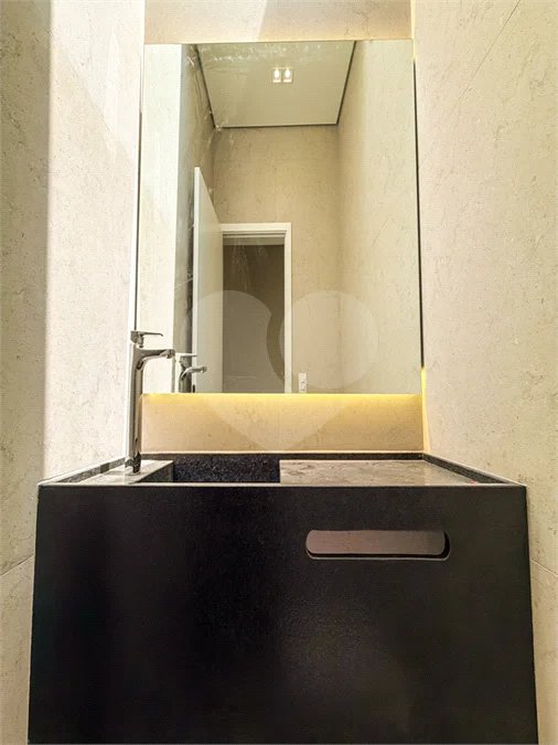 Casa Térrea Evidências - Indaiatuba/SP - R$ 1.950.000,00 - Área Total 307,33 m² - Área Construída 201,90 m² - TÉRREA - 03 suítes sendo a master com closet; Escritório; Lavabo; Cozinha com cooktop, forno, micro-ondas e coifa; Móveis planejados na hall de entrada, sala, escritório, cozinha, gourmet, s