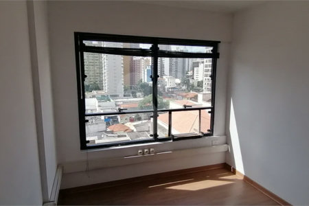 SALA COMERCIAL 55m2 Á VENDA NA VILA MARIANA (LADO DIREITO)