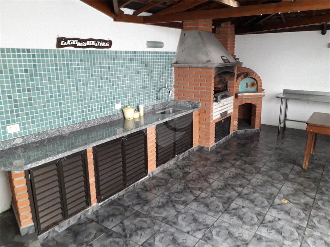 SOBRADO AMPLO COM 4 DORMITORIOS VISÃO PARA SERRA