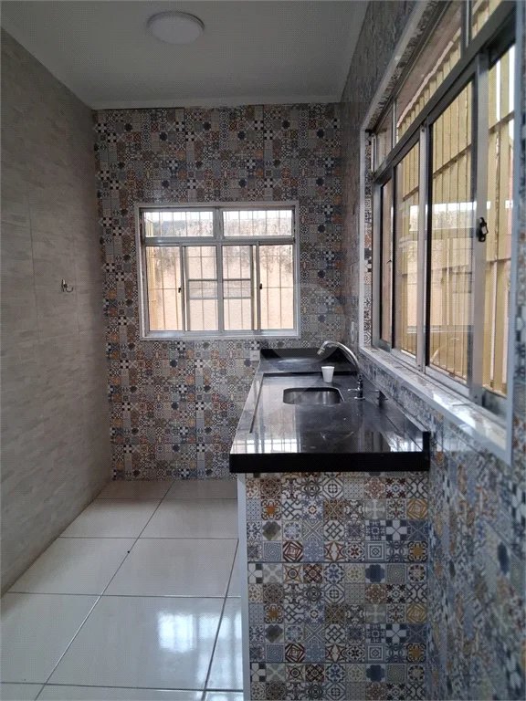 Casa ampla com 3 dormitórios, 2 vagas , quintal Parada Inglesa