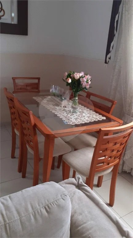 Casa com 260m² , 3 pavimentos , 6 dormitórios , 1 suíte , 3 vagas , a venda no Itaim Paulista.
