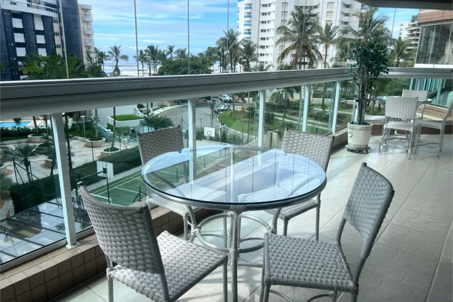 Apartamento à venda com 2 quartos, sendo 1 suíte, em Riviera de São Lourenço, Bertioga, SP