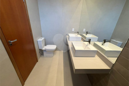 Casa á venda no condomínio Damha IV