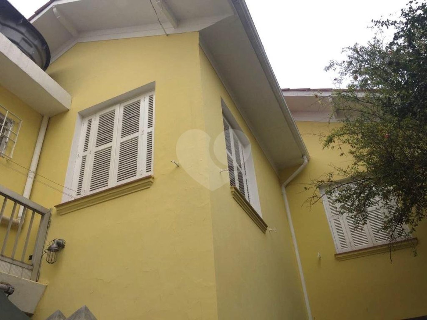 sobrado a venda 270m², 4 quartos e 5 vagas