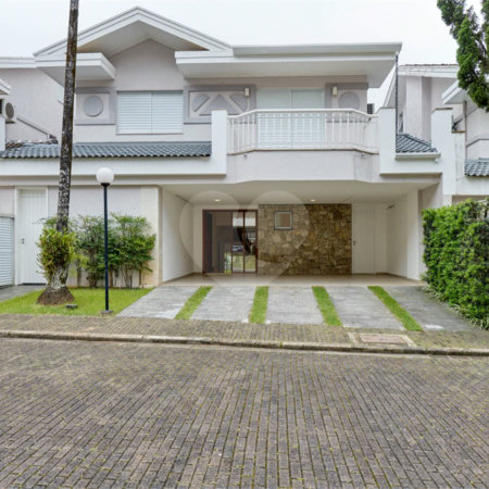 Casa de condomínio 4 suítes a venda no Alto da Boa Vista