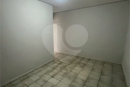 Casa de fundos para locação Jardim Juscelino Kubitschek